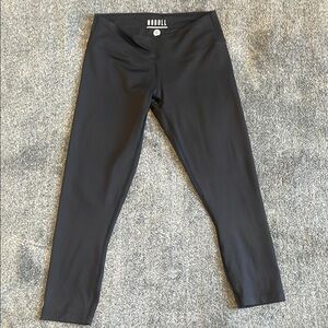 NOBULL Black Performance Leggings Sleek and Stretchy size Small low rise 21”